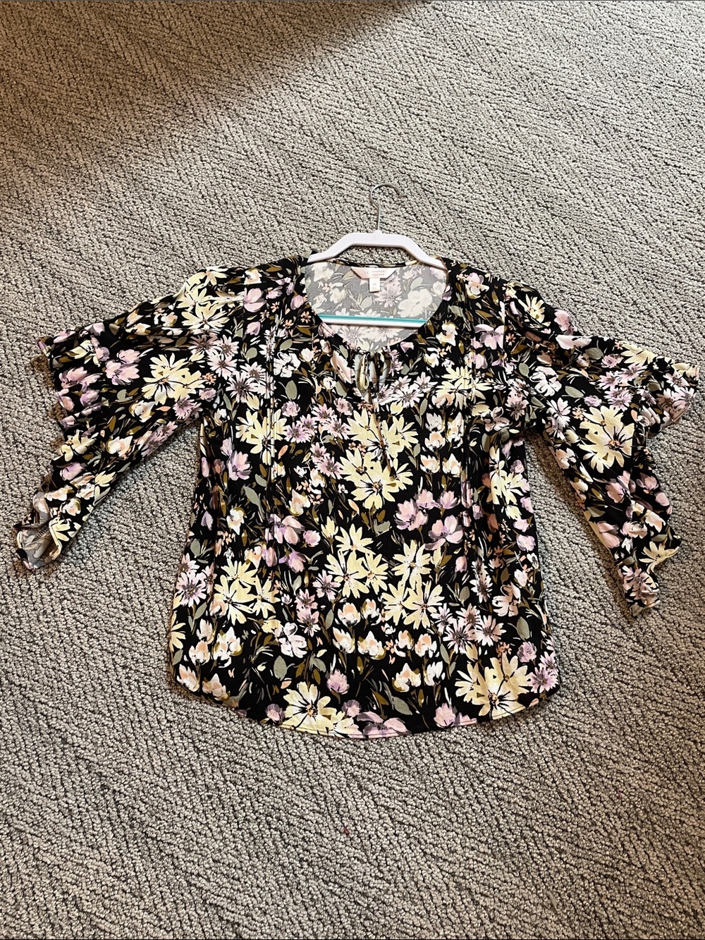 LC Lauren Conrad Gray Floral V-Neck Blouse with Pink Accents